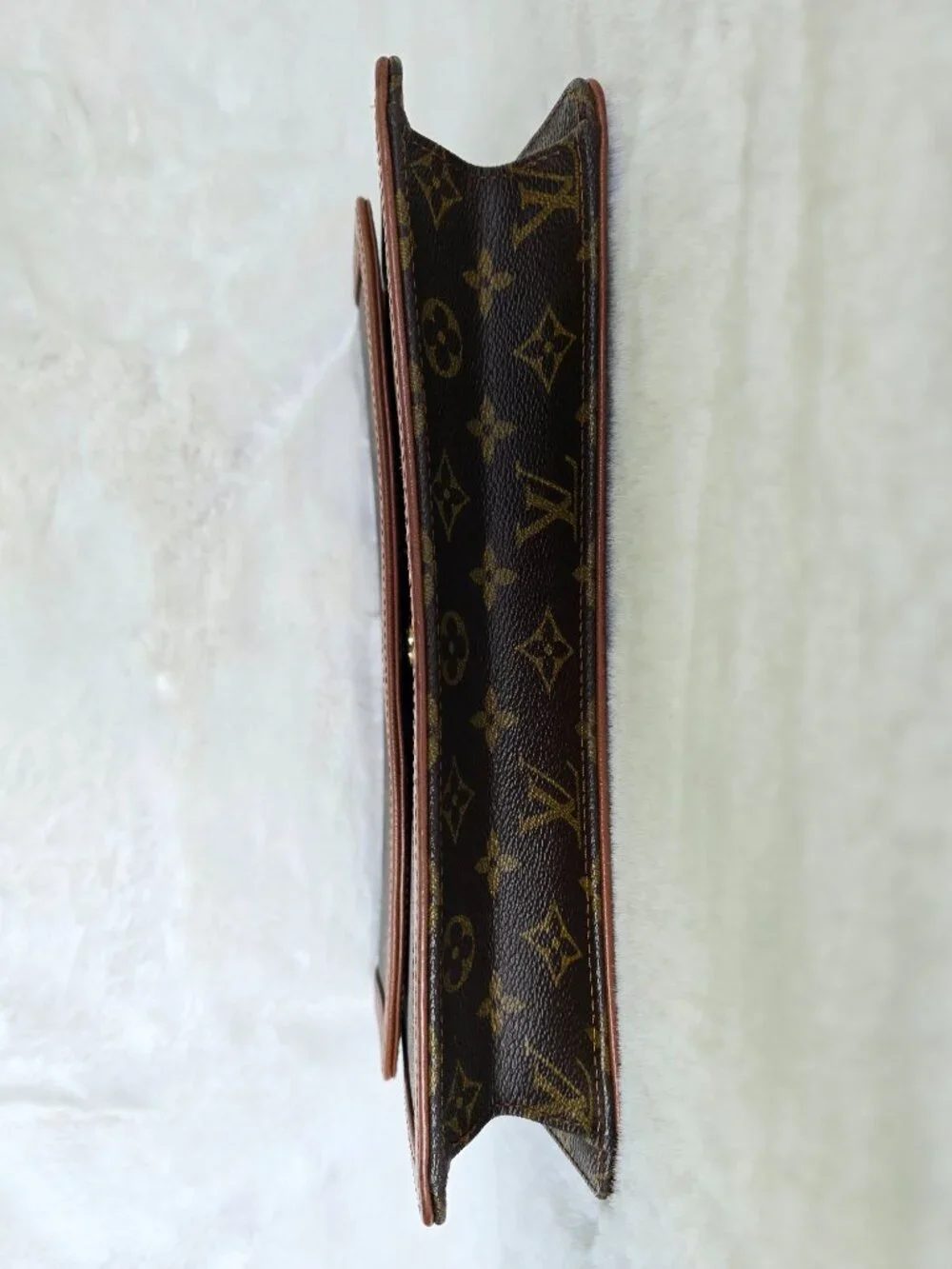 Authentic LOUIS VUITTON Pochette Dame GM Clutch Bag - Picture 9 of 13